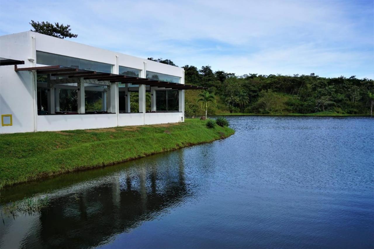 Hotel Vista Lago Santiago Εξωτερικό φωτογραφία